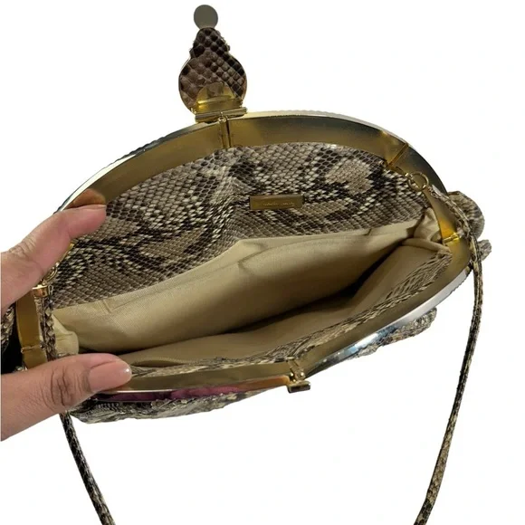JUDITH LEIBER GENUINE PYTHON SNAKESKIN CLASP DEVIN PURSE CLUTCH